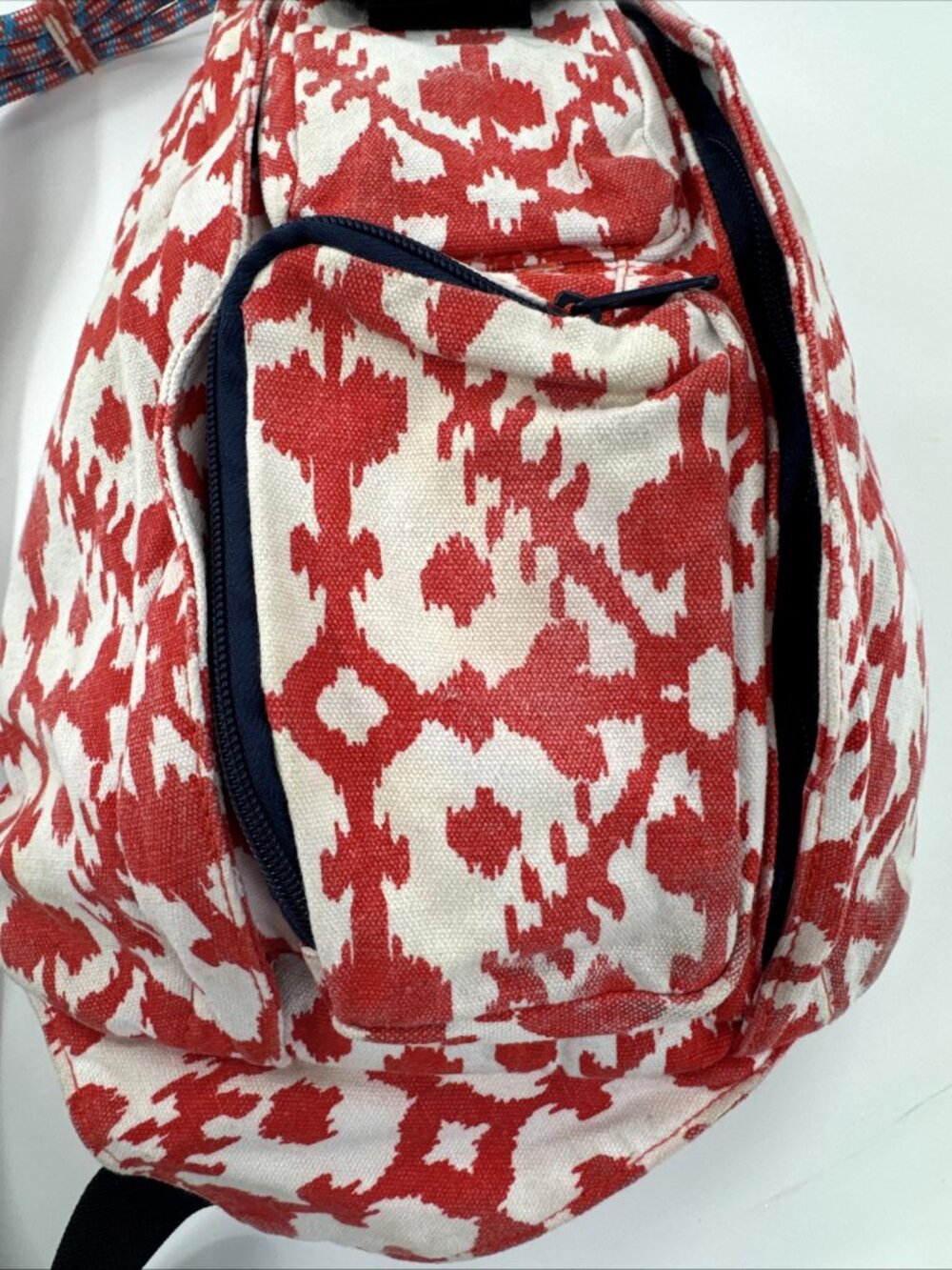 Kavu Rope Sling Crossbody Bag Large Red White Aztec Hiking Adjustable Strap - Picture 12 of 13